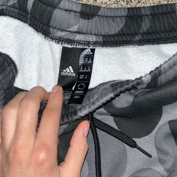 Adidas Women Black cano shorts - Picture 2 of 4